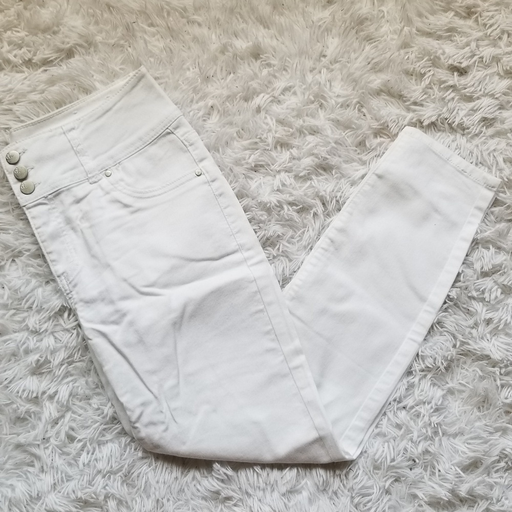 White High Waist Ankle Jeans